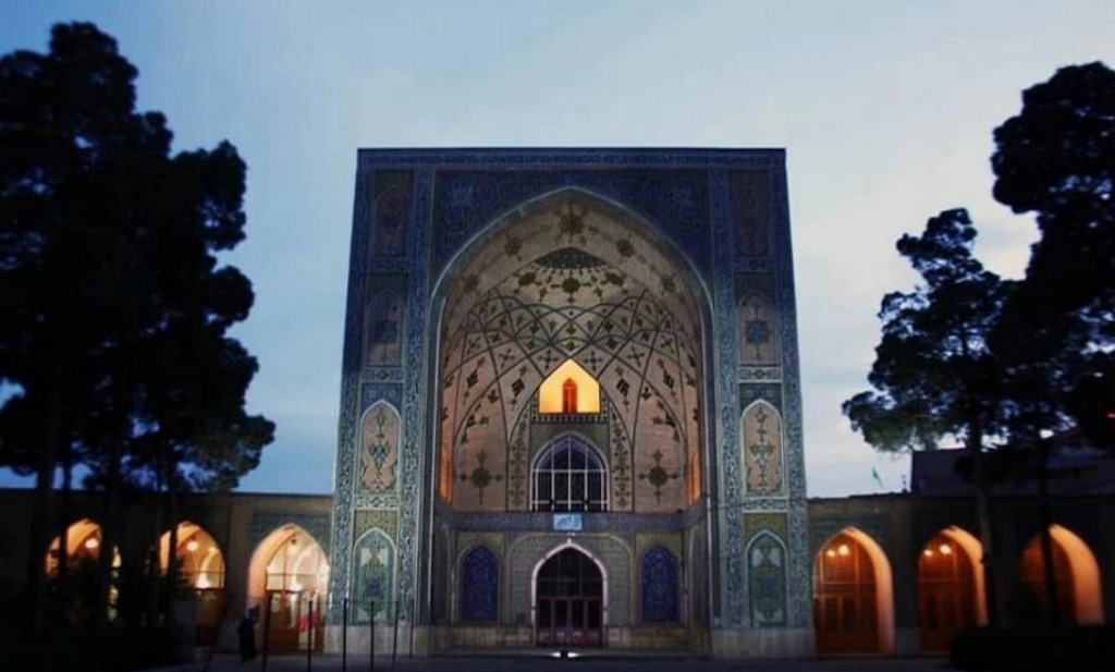 صحن مرکزی مصلای قدیمی و تاریخی سلطانی در سمنان