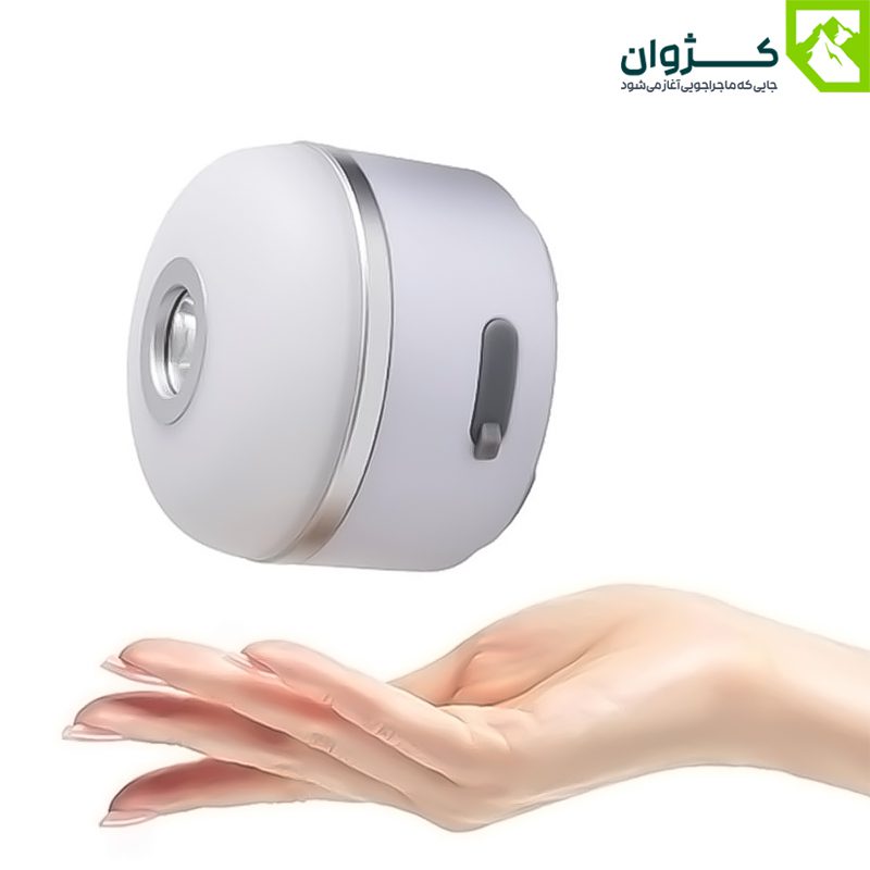 چراغ M1 در دست کاربر در حالت پرتاب به هوا
