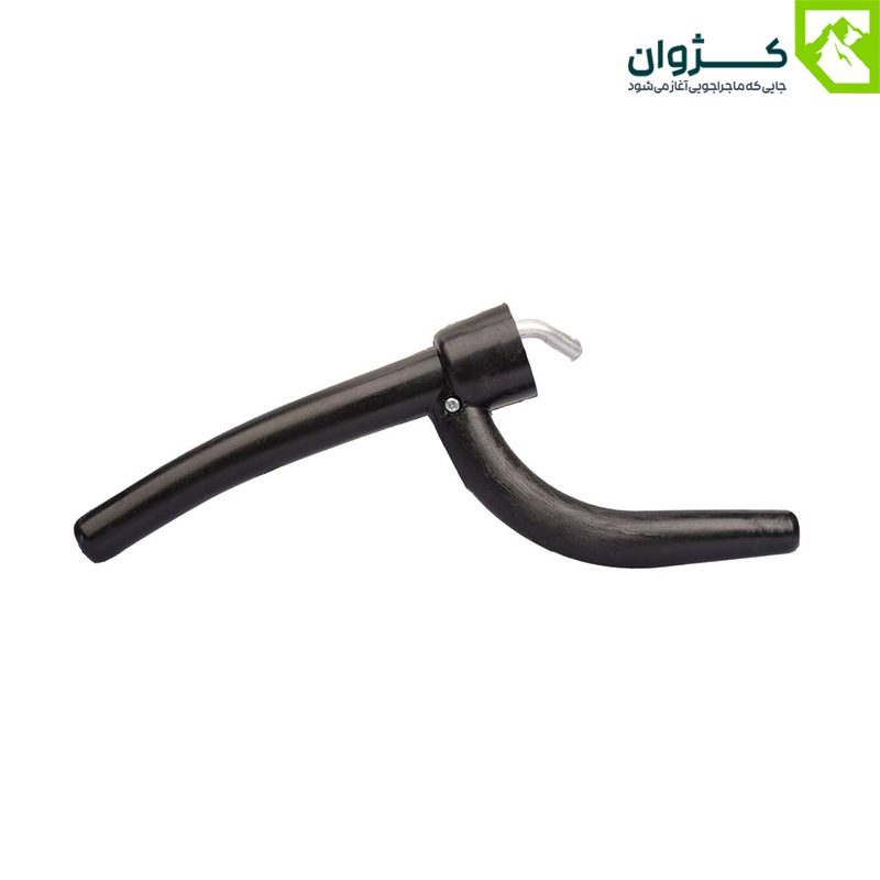 آفتابک مشکی از زاویه مورب با زمینه سفید