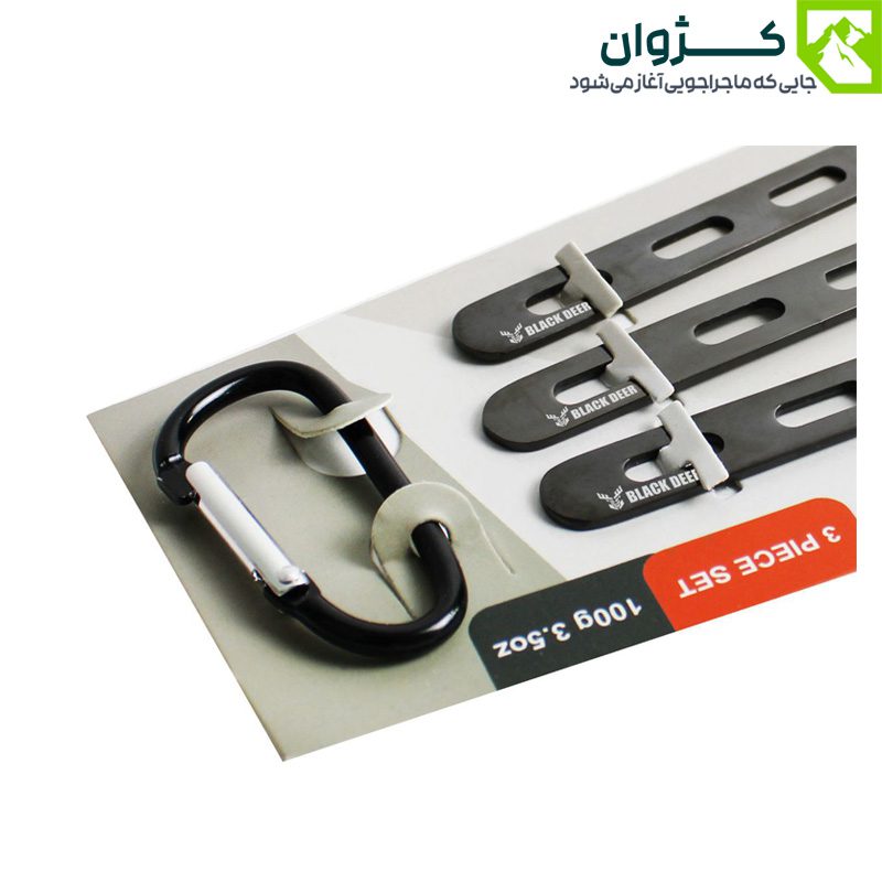 نمای مورب از کارابین و بخشی از ست قاشق چنگال و کارد BLACK DEER در بسته‌بندی