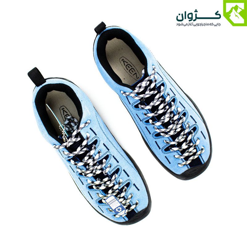 نمای بالا از کفش KEEN JASPER با رویه چرم جیر و سیستم بند زبانه تا پا