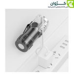 چراغ قوه SMILING SHARK SD-1033 در حال شارژ شدن از طریق درگاه Type-C