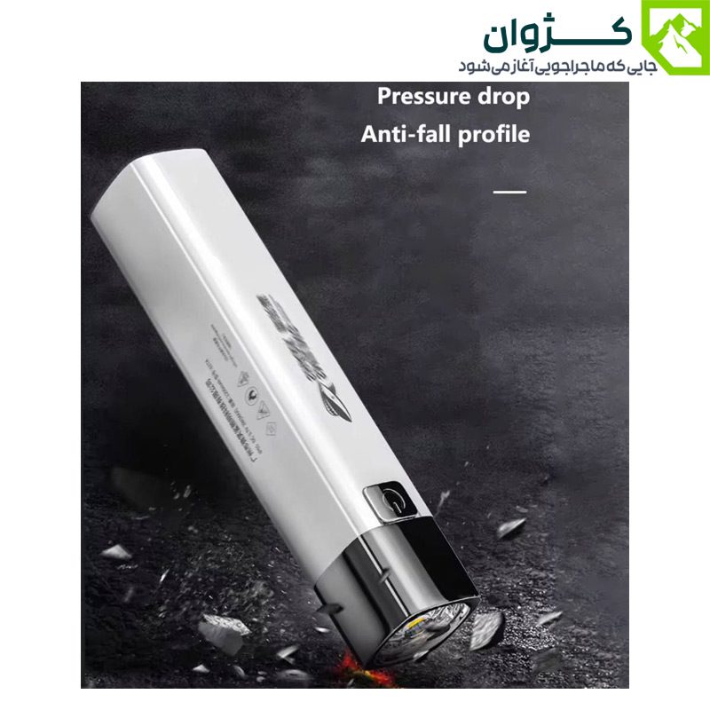 چراغ‌قوه SMILING SHARK مدل 617A در حال افتادن، با تأکید بر مقاومت در برابر ضربه
