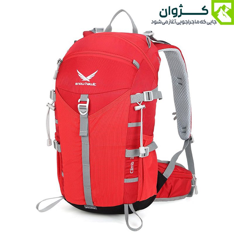 کوله‌پشتی قرمز اسنوهاک مدل CLIMB از زاویه مورب، با فرم فشرده و جیب‌های جانبی