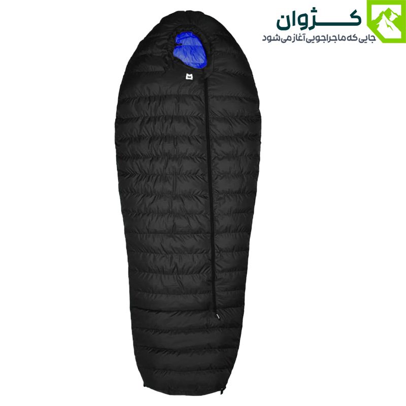 کیسه خواب موتال مدل SAFARI رنگ مشکی با آستر آبی، زیپ بسته از نمای بالا با زمینه سفید