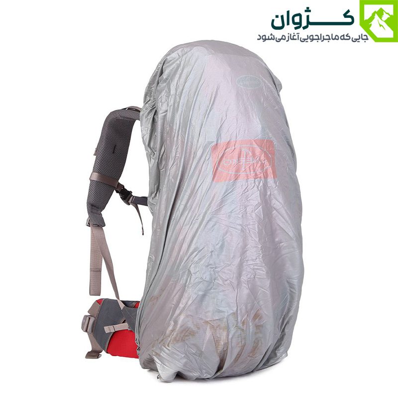 کوله نیکو مدل INTEGRAL با کاور ضدباران کشیده‌شده روی آن، زمینه سفید