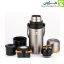 اجزای مختلف فلاسک نقره‌ای روی زمین با زمینه سفید