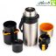 فلاسک نقره‌ای سانتکو مدل KAFE با نمای مورب از بالا، همراه با لیوان، فیلتر و ظرف قهوه در زمینه سفید