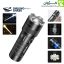 چراغ قوه SD-8101 در مرکز تصویر با تست نور و نمایشگر شارژ