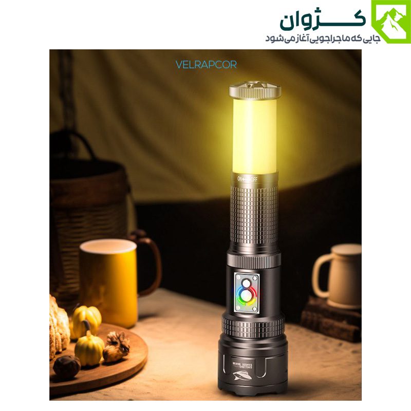 چراغ قوه SMILING SHARK در حالت فانوسی داخل چادر کمپینگ