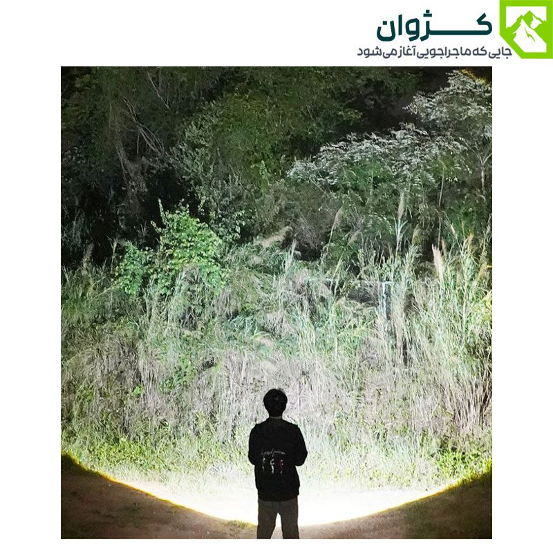 تست حالت نور واید چراغ قوه SMILING SHARK در فضای باز