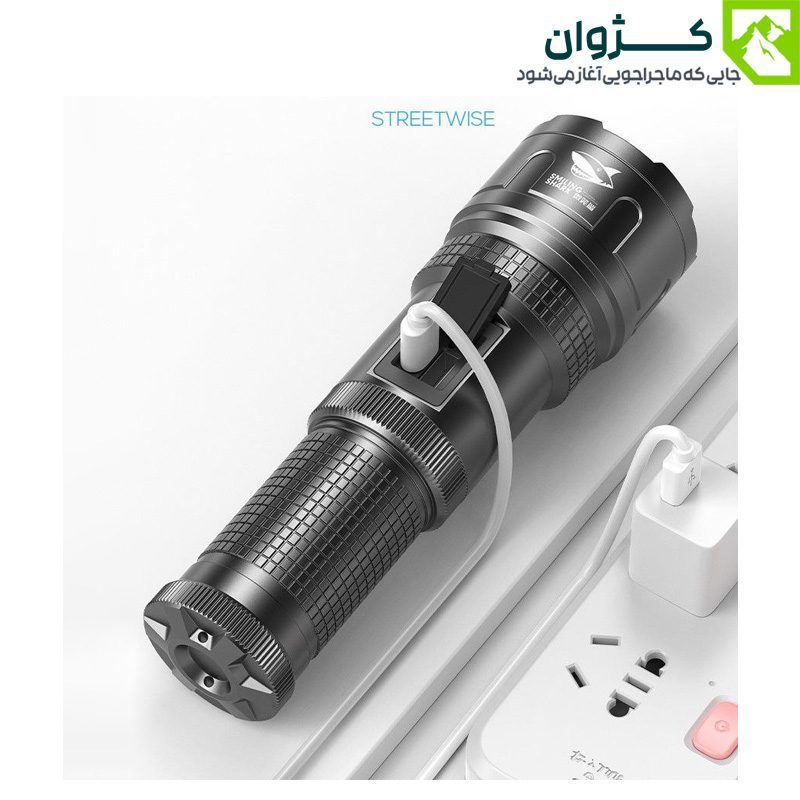 تصویر چراغ در حالت شارژ شدن با پریز برق