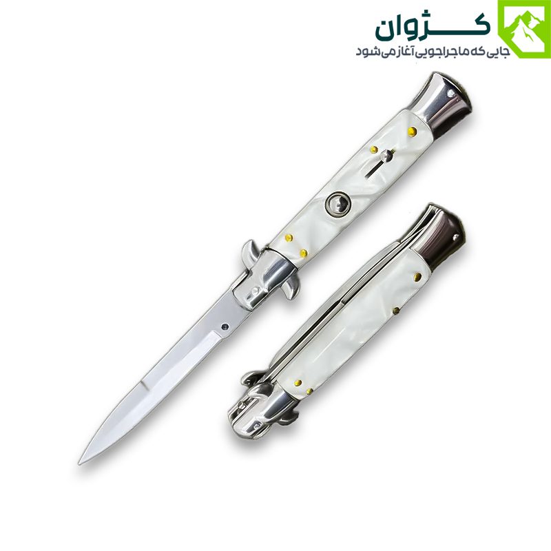 چاقوی گادفادر AKC-2 با رنگ مرمری خاص در حالت نیمه‌باز، ترکیب زیبایی و عملکرد برای ماجراجویان
