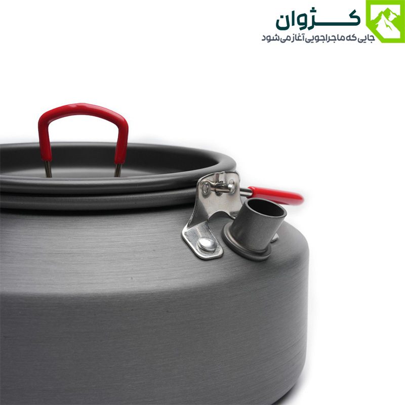 کتری آلومینیومی اسنوهاک SN-T112 با طراحی سبک و دسته تاشو، مناسب برای کمپینگ و طبیعت‌گردی