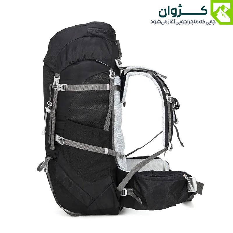 کوله‌پشتی SN-B3128 اسنوهاک مشکی – نمای بغل، مناسب طبیعت‌گردی با سیستم تنظیم ارتفاع
