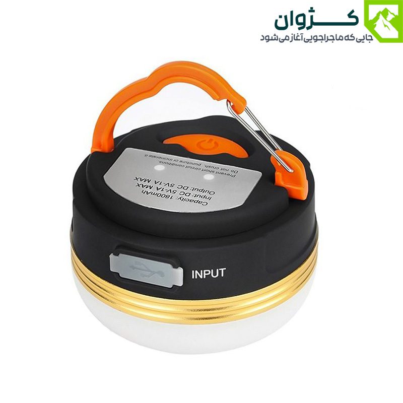 نمای مورب از بالا از چراغ YD-1 روی زمینه سفید