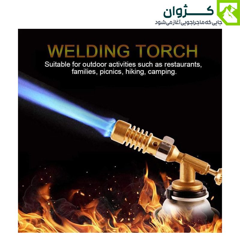 مشعل روشن با زمینه سیاه و گرافیک آتش