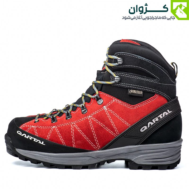 کفش قرمز سهند قارتال از بغل روی زمینه سفید