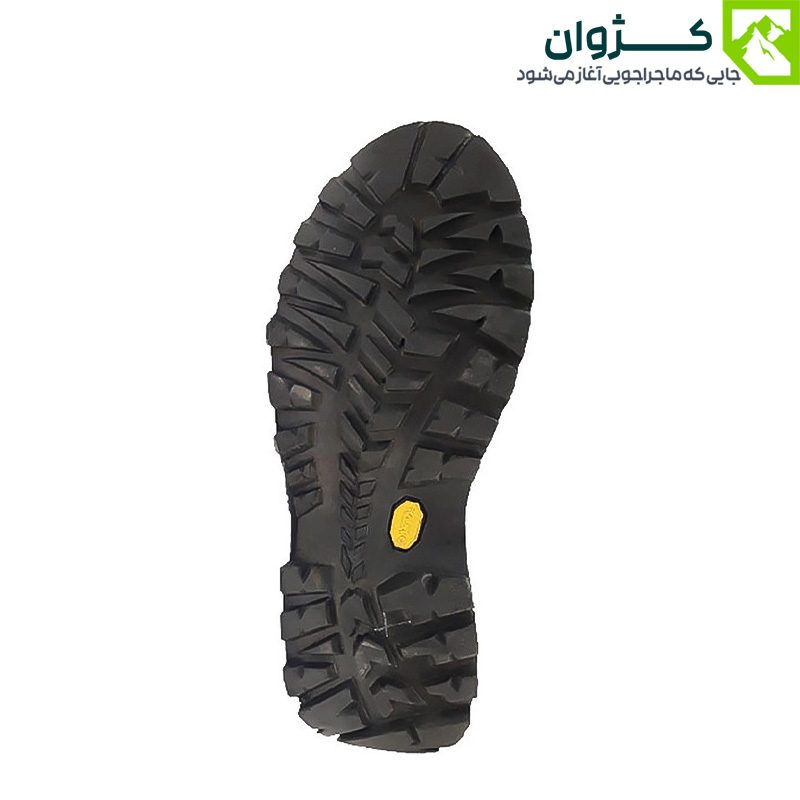 کفی بیرونی کفش سهند قارتال با عاج‌های بلند روی زمینه سفید